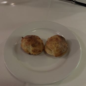 The Mountain House - Fancy cheese bread balls - New American Near Me - Woodside, California