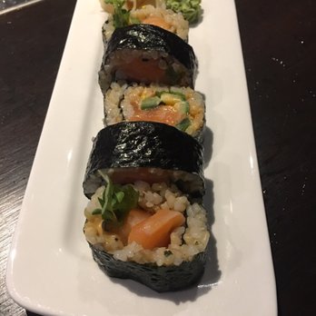 Laughing Monk Cafe - Spicy salmon roll - Sushi Bars Near Me - Boston, Massachusetts