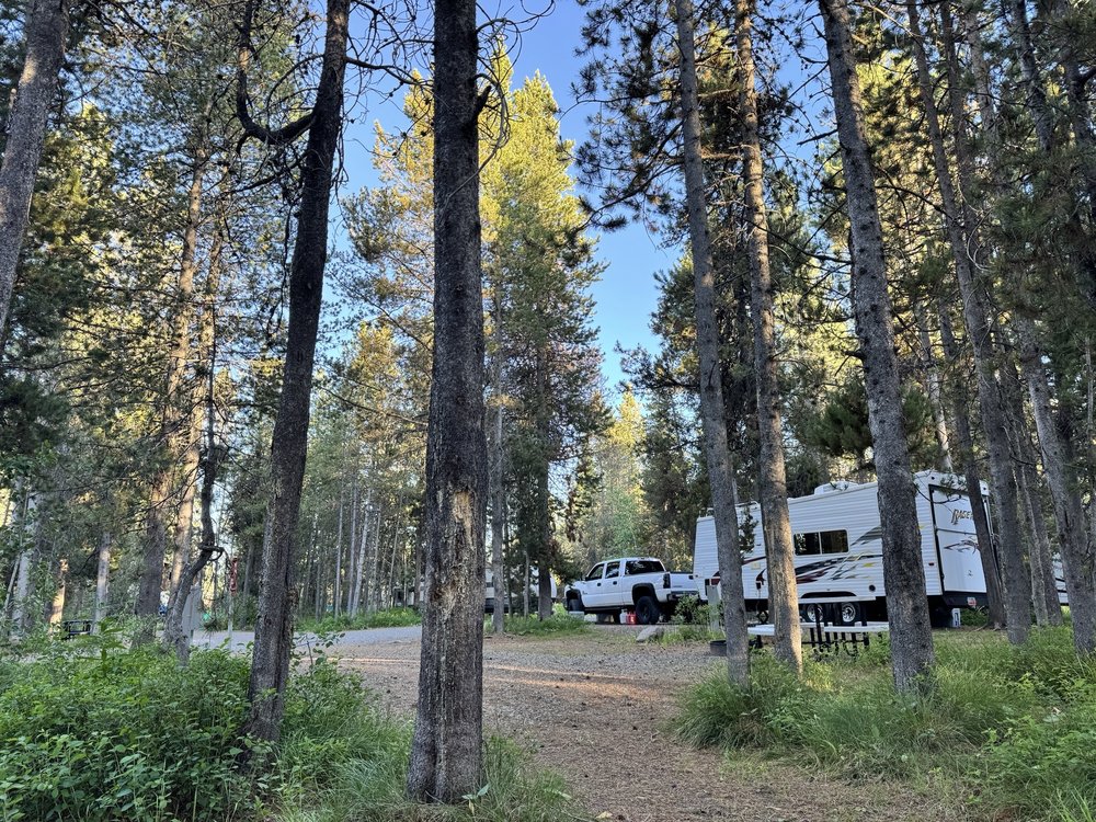 Yellowstone RV Park at Mack's Inn Logo