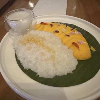Oraan Thai Eatery - Mango sticky rice - Thai Near Me - San Francisco, California Oraan Thai Eatery - Mango sticky rice - Thai Near Me - San Francisco, California