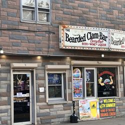 The Bearded Clam - Outside