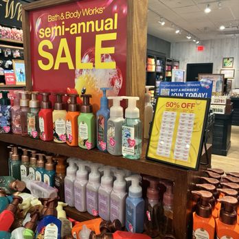 Bath & Body Works - Cosmetics & Beauty Supply Near Me - Baton Rouge, Louisiana Bath & Body Works - Cosmetics & Beauty Supply Near Me - Baton Rouge, Louisiana