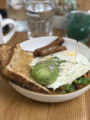 The Speckled Egg PGH by null