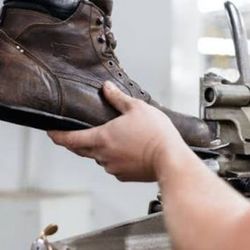 AV Shoe & Bag Repair
