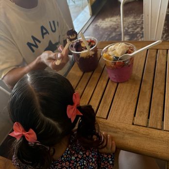Wow Wow Lemonade Maui - Bowls - Juice Bars & Smoothies Near Me - Kihei, Hawaii Wow Wow Lemonade Maui - Bowls - Juice Bars & Smoothies Near Me - Kihei, Hawaii