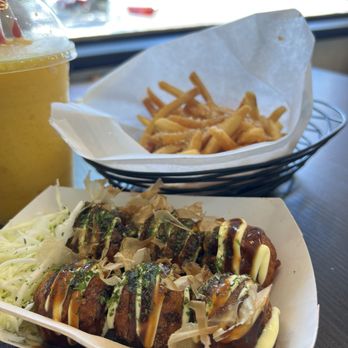 Yume Japanese Burger Cafe - Takoyaki, fries - Japanese Near Me - Ojai, California Yume Japanese Burger Cafe - Takoyaki, fries - Japanese Near Me - Ojai, California