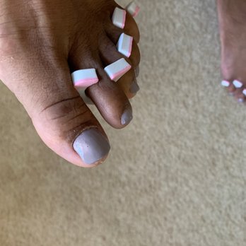 Queens Nails - Sloppy and Amateurish. - Nail Salons Near Me - Kissimmee, Florida