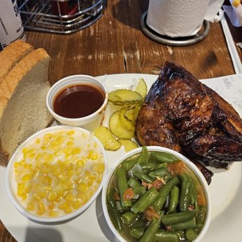 B&B Smokehouse - Barbeque Near Me - San Antonio, Texas