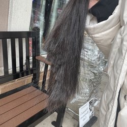 Top Salon - Uneven layers even though I specifically said no layers multiple times and asked for only an inch trim
