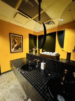 1 Tippling Place by null