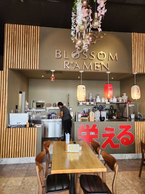 Blossom Ramen by null