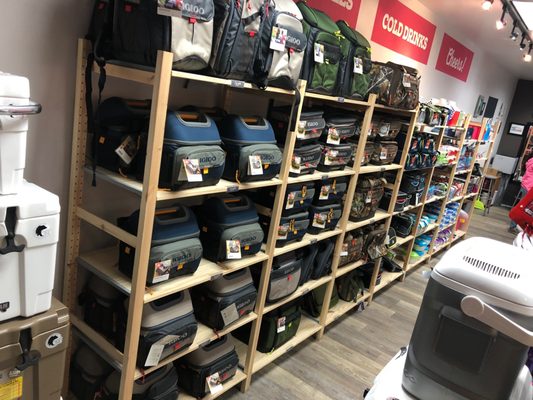 Igloo Factory Store by null