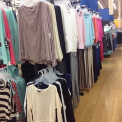Walmart - Ropa linda para toda la familia.