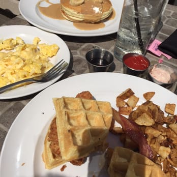 Automatic Slim's - New American Near Me - Memphis, Tennessee