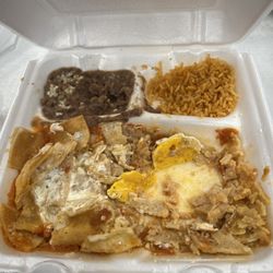 El Toro Loco Grill Tacos Y Mariscos - Chilaquiles