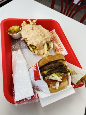 In-N-Out Burger by null
