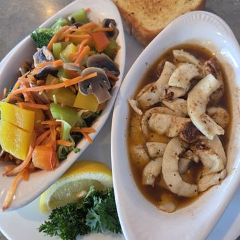 Drop Anchor Seafood & Grill - Calamari Cajun seasoning and steamed vegetables - Seafood Near Me - Long Beach, Washington