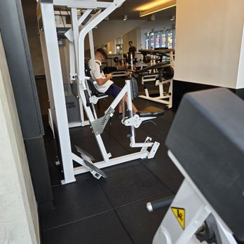 Equinox Brickell Heights - Talking or scrolling on phones and not working out as usual. - Gyms Near Me - Miami, Florida Equinox Brickell Heights - Talking or scrolling on phones and not working out as usual. - Gyms Near Me - Miami, Florida