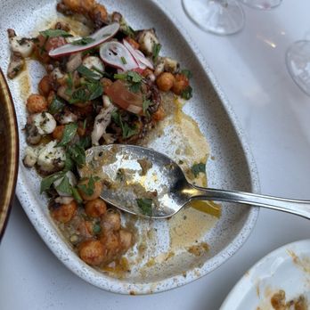 Bistrot Rougemont - Octopus - French Near Me - Paris, 75