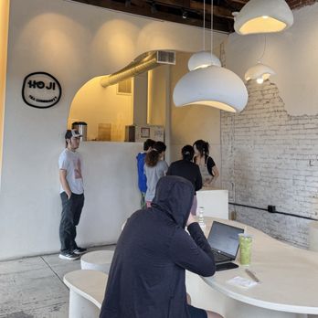 HOJI Tea Community - interior - Bubble Tea Near Me - Pasadena, California