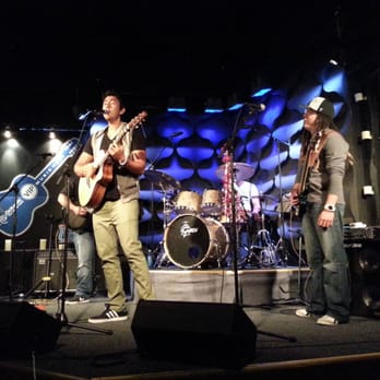 Oceanic VIP Music Hall - Justin Young performing live - Music Venues Near Me - Honolulu, Hawaii Oceanic VIP Music Hall - Justin Young performing live - Music Venues Near Me - Honolulu, Hawaii