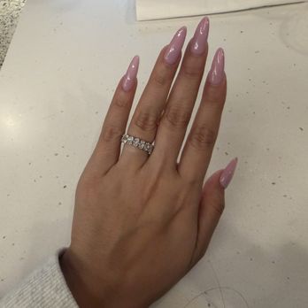 World Jewels - Eternity band - Jewelry Near Me - Los Angeles, California World Jewels - Eternity band - Jewelry Near Me - Los Angeles, California