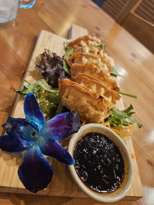 Koon Thai Restaurant, 5475 Gateway Village Cir, Orlando, FL 32812