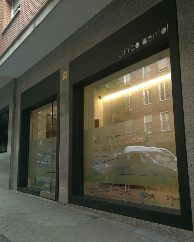 Clínica Dental General Pardiñas