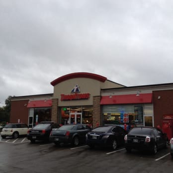 Thorntons - cars parked in front of a store - Gas Stations Near Me - Gallatin, Tennessee Thorntons - cars parked in front of a store - Gas Stations Near Me - Gallatin, Tennessee