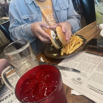 The Bear Paw Bar & Grill - Cheeseburger - American Near Me - Anchorage, Alaska The Bear Paw Bar & Grill - Cheeseburger - American Near Me - Anchorage, Alaska