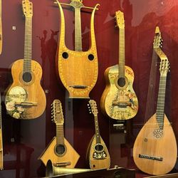 Museo Lara de Ronda - Musical instruments