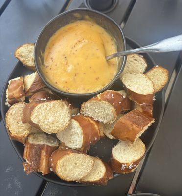 The Hamilton by null