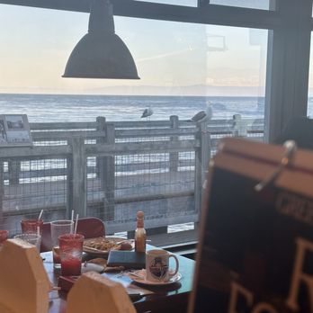 Bubba Gump Shrimp - Ocean view while eating - Seafood Near Me - Monterey, California Bubba Gump Shrimp - Ocean view while eating - Seafood Near Me - Monterey, California