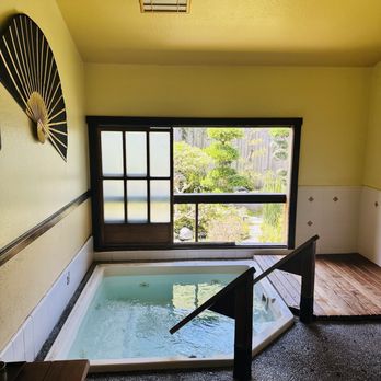 Well Within Spa - Spa Room #4 - Massage Near Me - Santa Cruz, California Well Within Spa - Spa Room #4 - Massage Near Me - Santa Cruz, California