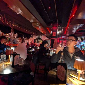 Bootlegger Cocktail Bar & Cuisine - Cocktail Bars Near Me - Montreal, Quebec