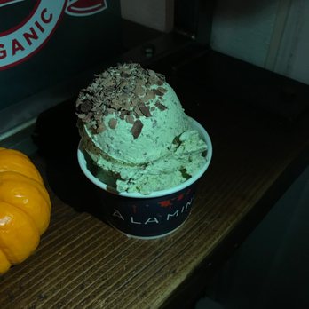 à la minute - Fresh Mint Chip! - Ice Cream & Frozen Yogurt Near Me - Redlands, California à la minute - Fresh Mint Chip! - Ice Cream & Frozen Yogurt Near Me - Redlands, California