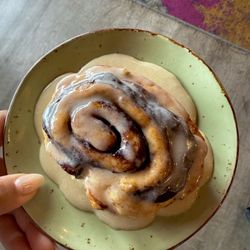 Luna's Coffee Wine and Butterfly Cafe - Cinnamon roll