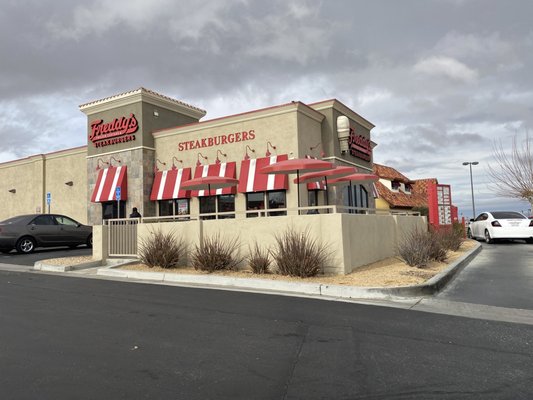 Freddy's Frozen Custard & Steakburgers by null