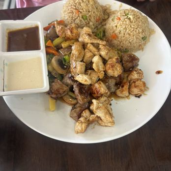 Volcano Sushi Bar & Hibachi - Chick/Steak stir fry with fried rice and mixed veggies - Sushi Bars Near Me - Norman, Oklahoma Volcano Sushi Bar & Hibachi - Chick/Steak stir fry with fried rice and mixed veggies - Sushi Bars Near Me - Norman, Oklahoma