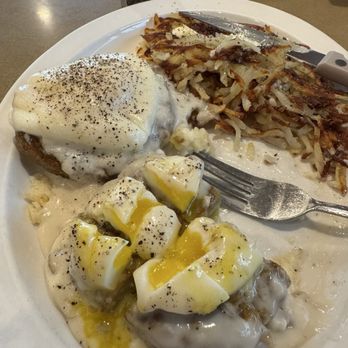 Ladysmith Family Restaurant - Country benedict, delicious! - New American Near Me - Ladysmith, Wisconsin Ladysmith Family Restaurant - Country benedict, delicious! - New American Near Me - Ladysmith, Wisconsin