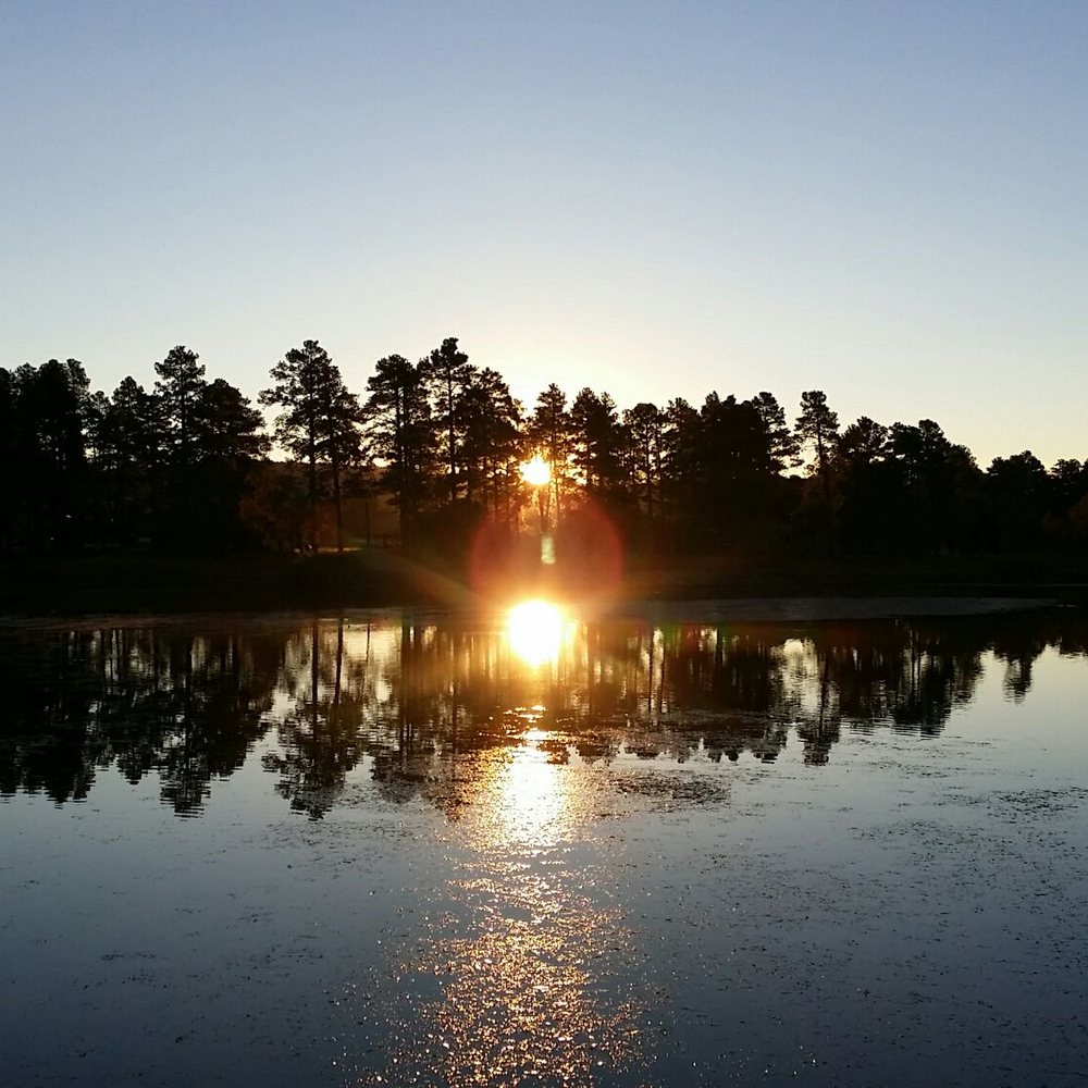Rainbow Lake Resort - 6am sunrise right on property site. - Resorts Near Me - Lakeside, Arizona Rainbow Lake Resort - 6am sunrise right on property site. - Resorts Near Me - Lakeside, Arizona
