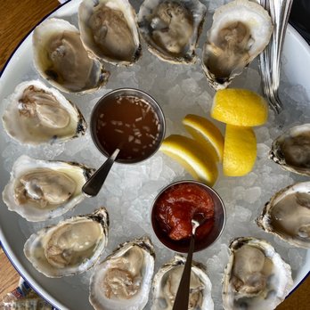Swift Tavern - OYSTERS ON THE HALF SHELL - Bars Near Me - Chicago, Illinois