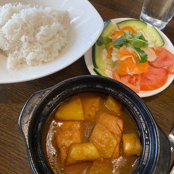 Tank Kitchen & Bar - Salmon in Clay Pot - Vietnamese Near Me - Chicago, Illinois
