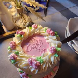 K-Town Cupcakes - Birthday Cake