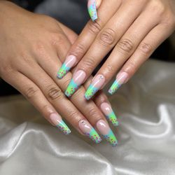 Polish Avenue Mani Pedi
