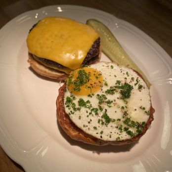 Au Cheval - Single Cheeseburger with egg - Bars Near Me - Chicago, Illinois