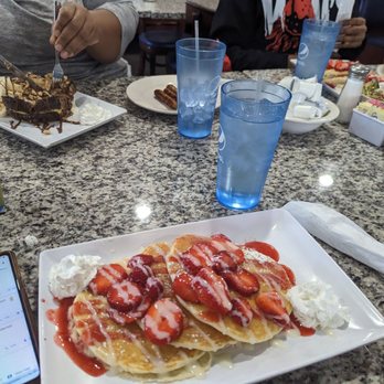 The Cracked Egg of Grosse Pointe - Strawberry pancake - Breakfast & Brunch Near Me - Grosse Pointe, Michigan The Cracked Egg of Grosse Pointe - Strawberry pancake - Breakfast & Brunch Near Me - Grosse Pointe, Michigan
