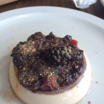 Levetto - Panna cotta - Italian Near Me - Thornhill, Ontario Levetto - Panna cotta - Italian Near Me - Thornhill, Ontario