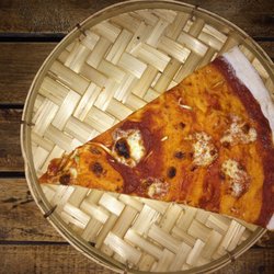 Gorgonzola Pizza - Margherita slice (80 PHP)