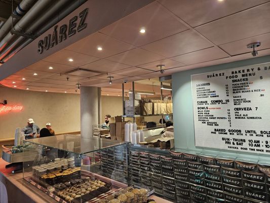 Suárez Bakery & Barra by null